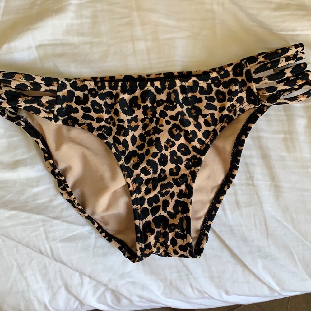 Cheetah print bikini bottoms